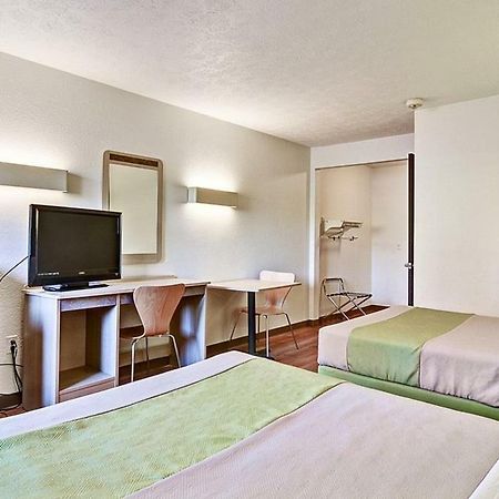 Economy Inn Pittsburgh Airport Moon Township Екстер'єр фото