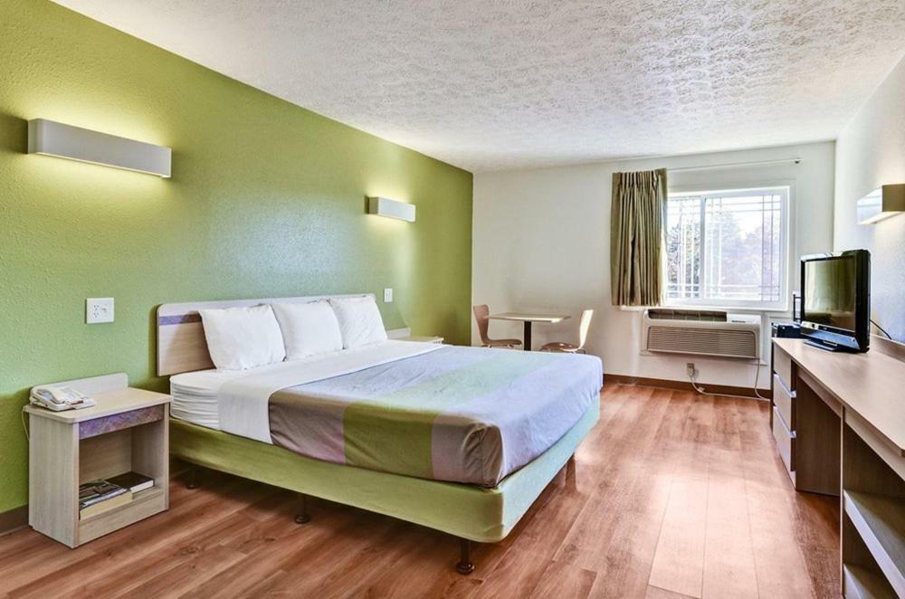 Economy Inn Pittsburgh Airport Moon Township Екстер'єр фото